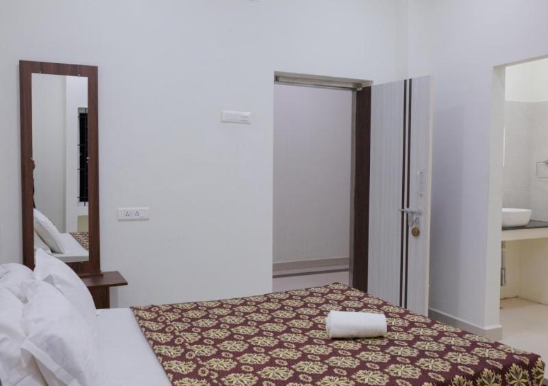 Hotel Aalayam *
